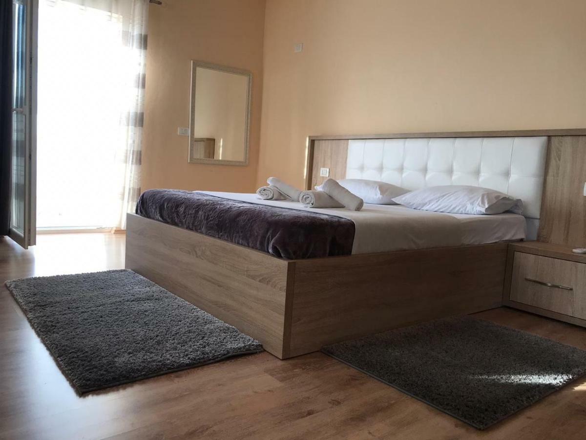 Hotel Floga Shkodër Dış mekan fotoğraf